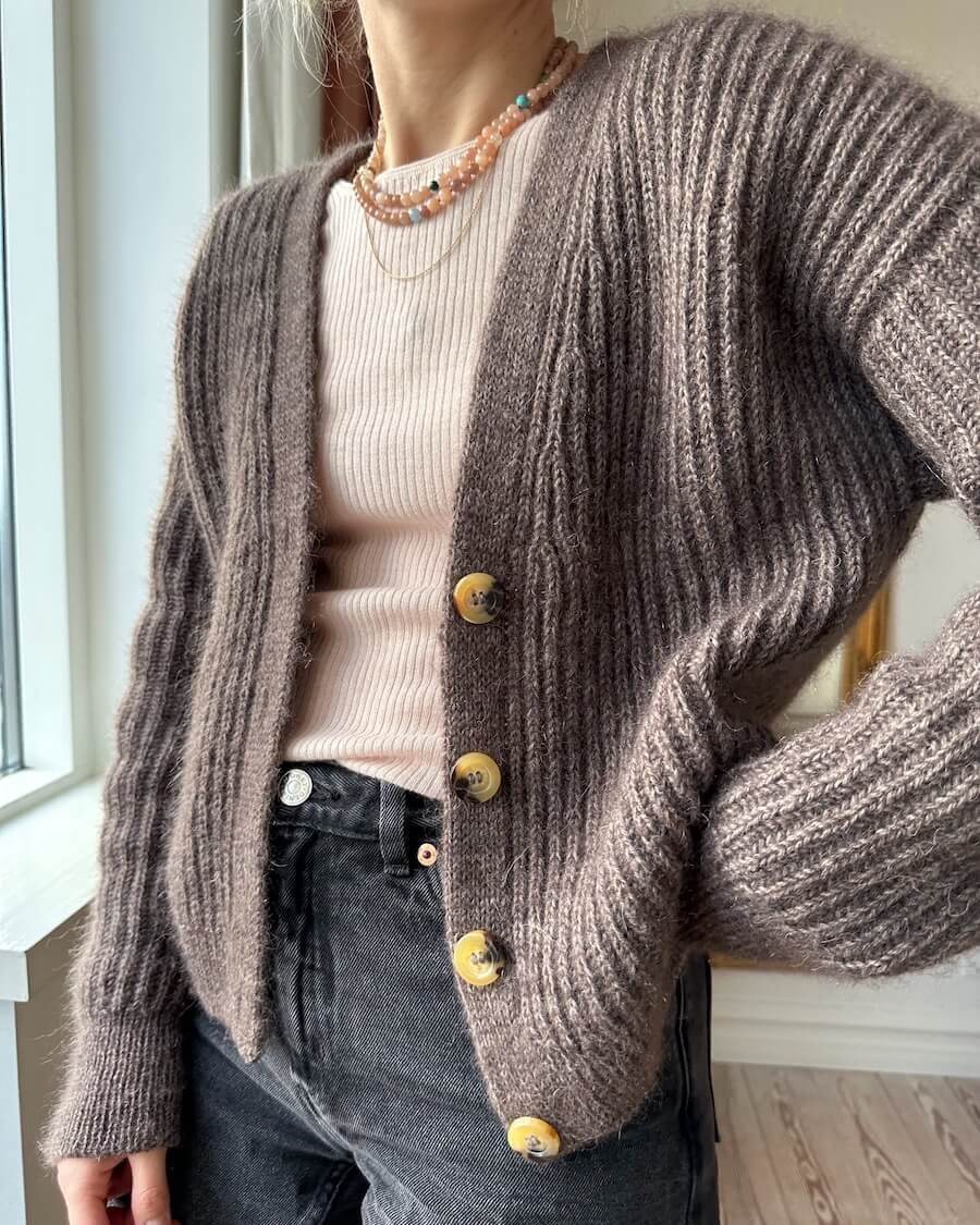 Agnete Cardigan - Strickanleitung PetiteKnit