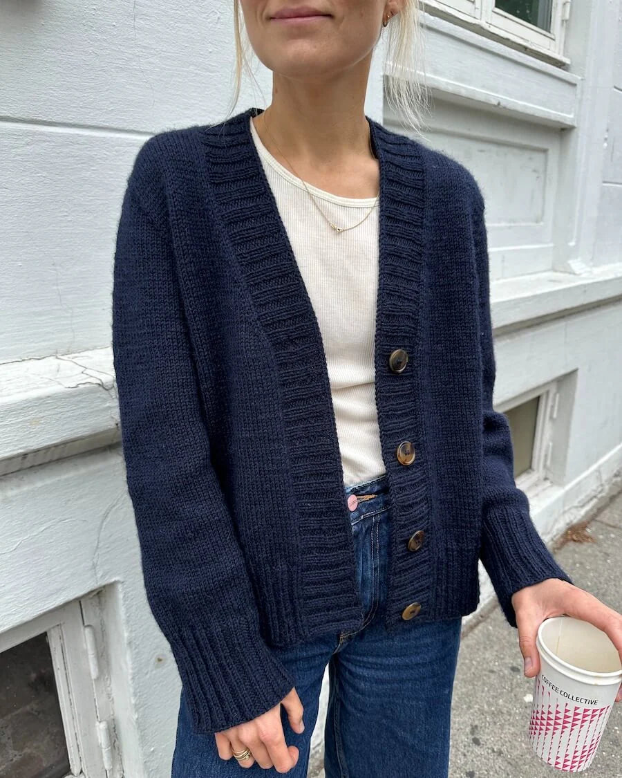 Eva Cardigan - Strickanleitung PetiteKnit