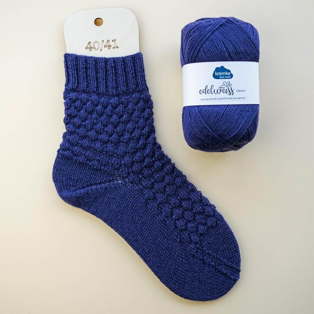 Fruity Socks Blaubeersocken im Set mit Anleitungsheft Fruity Socks 🫐 - Ideen in Strick