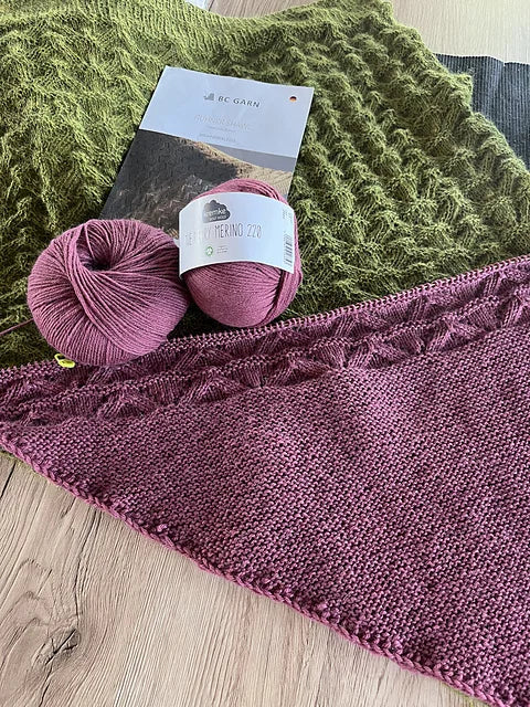 Komplett-Strickset: Kremke Soul Wool – The Merry Merino 220 – „Ruhner Shawl“