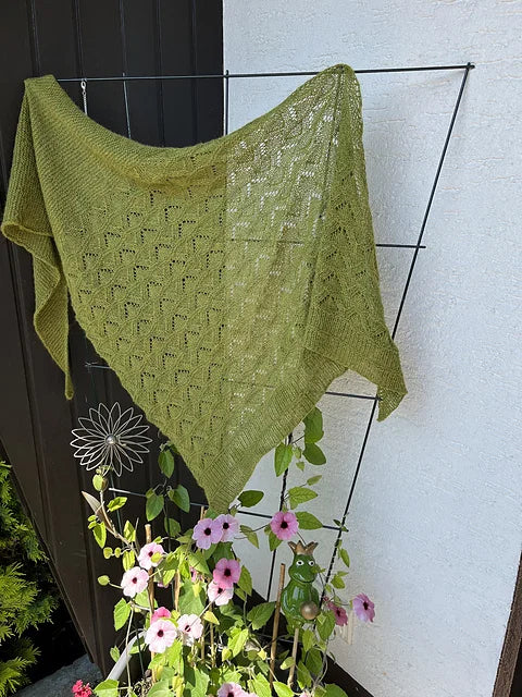 Komplett-Strickset: BC Garn Babyalpaka – „Ruhner Shawl“ (3 Stränge + Anleitung + Kit)