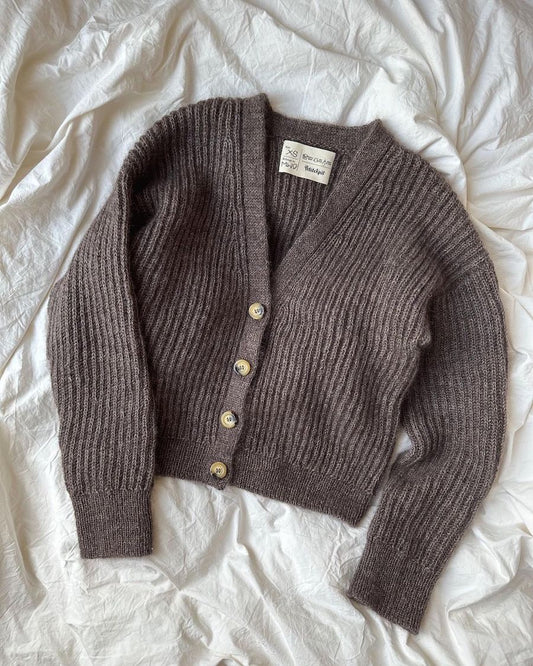 Agnete Cardigan - Strickanleitung PetiteKnit