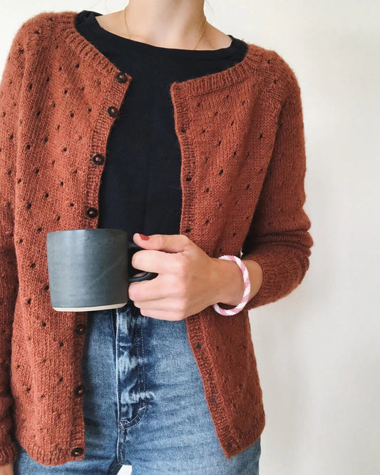 Annas Cardigan - Strickanleitung PetiteKnit