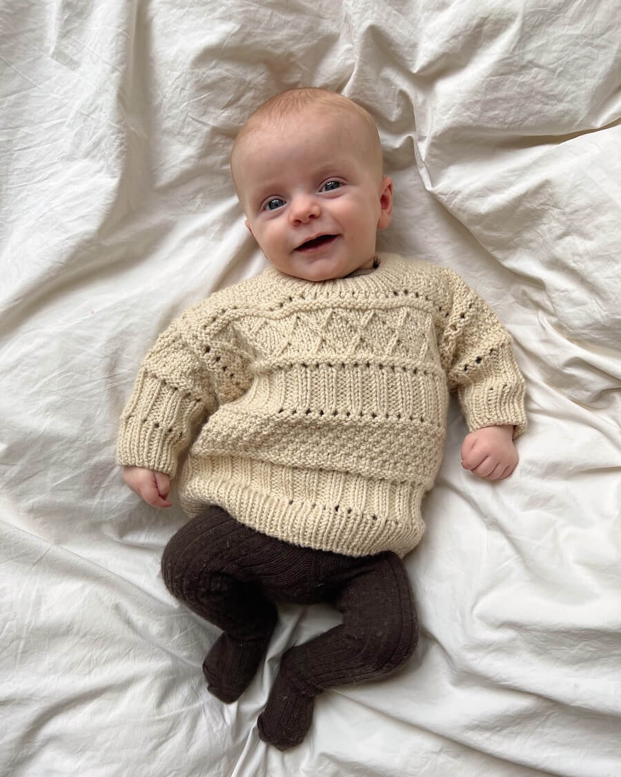 Ingrid Sweater Baby - Strickanleitung - Ideen in Strick